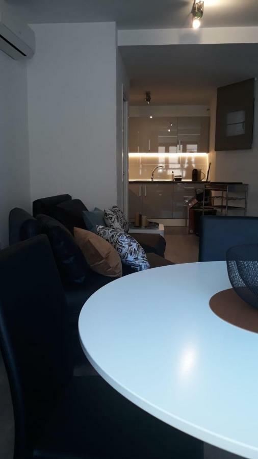 Appartement Lovely Loft à Málaga Extérieur photo